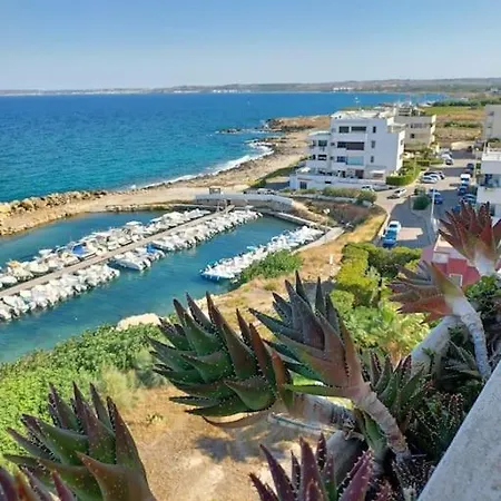 Daire Stupendo Fronte Mare A