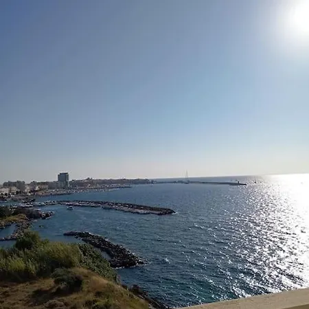 Daire Stupendo Fronte Mare A