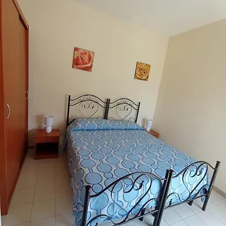 Daire Stupendo Fronte Mare A *