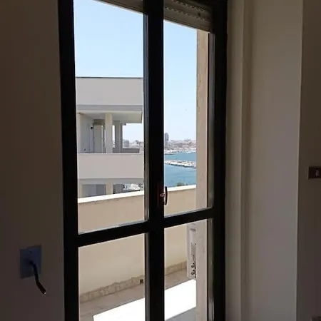 Stupendo Fronte Mare A