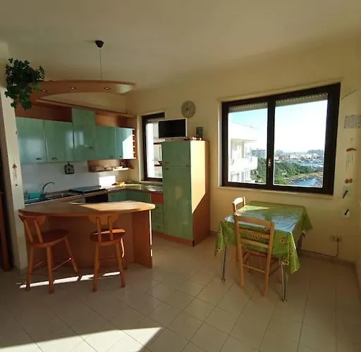 Stupendo Fronte Mare A アパート *